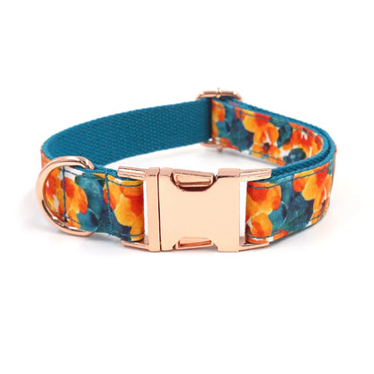 Tropische Blüte: Hundehalsband mit Hawaii-Blumenmuster