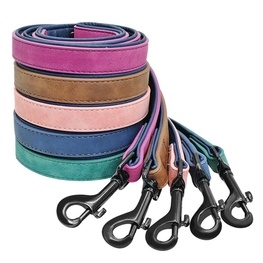 Classic Leather Dog Leash – Elegance in Every Step