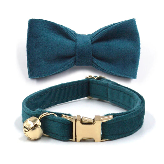 Emerald Elegance Velvet Collar