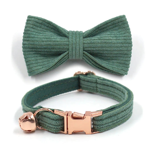 Emerald Elegance Velvet Collar